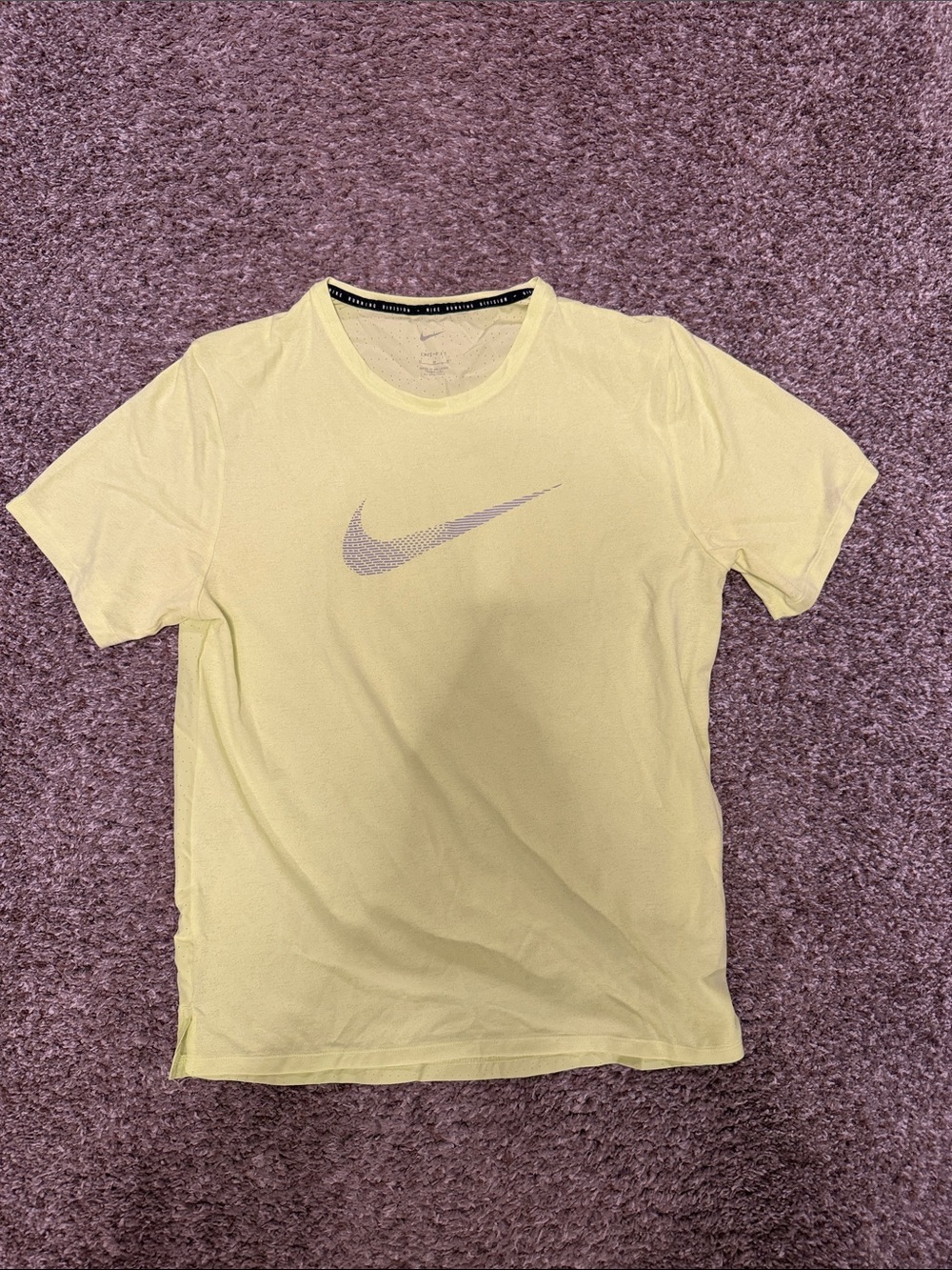 Men’s Nike running shirt